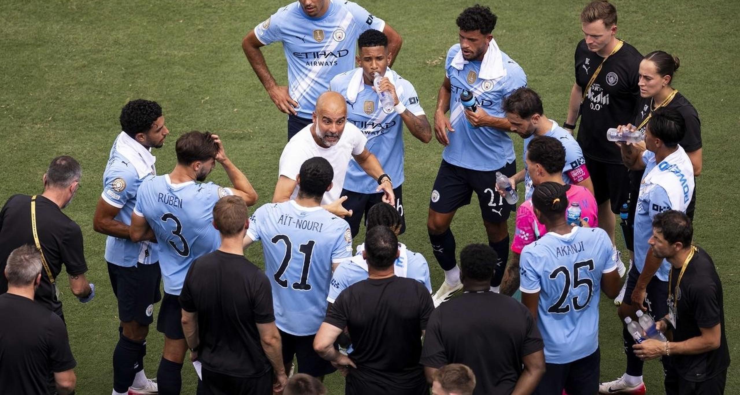 曼城大胜，提前锁定小组头名的简单介绍