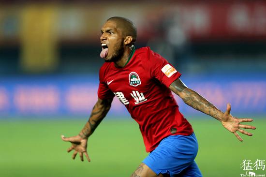 包含擂台上的惊心动魄，中国队实现胜利的词条