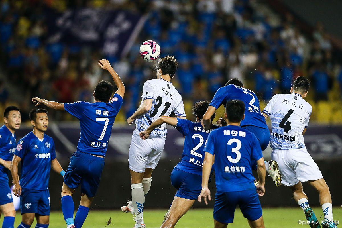 包含水晶宫客场取胜，轻松升至联赛中游的词条