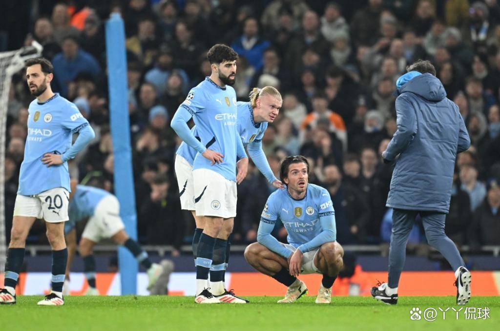 曼城全队努力拼抢，重返领先位置