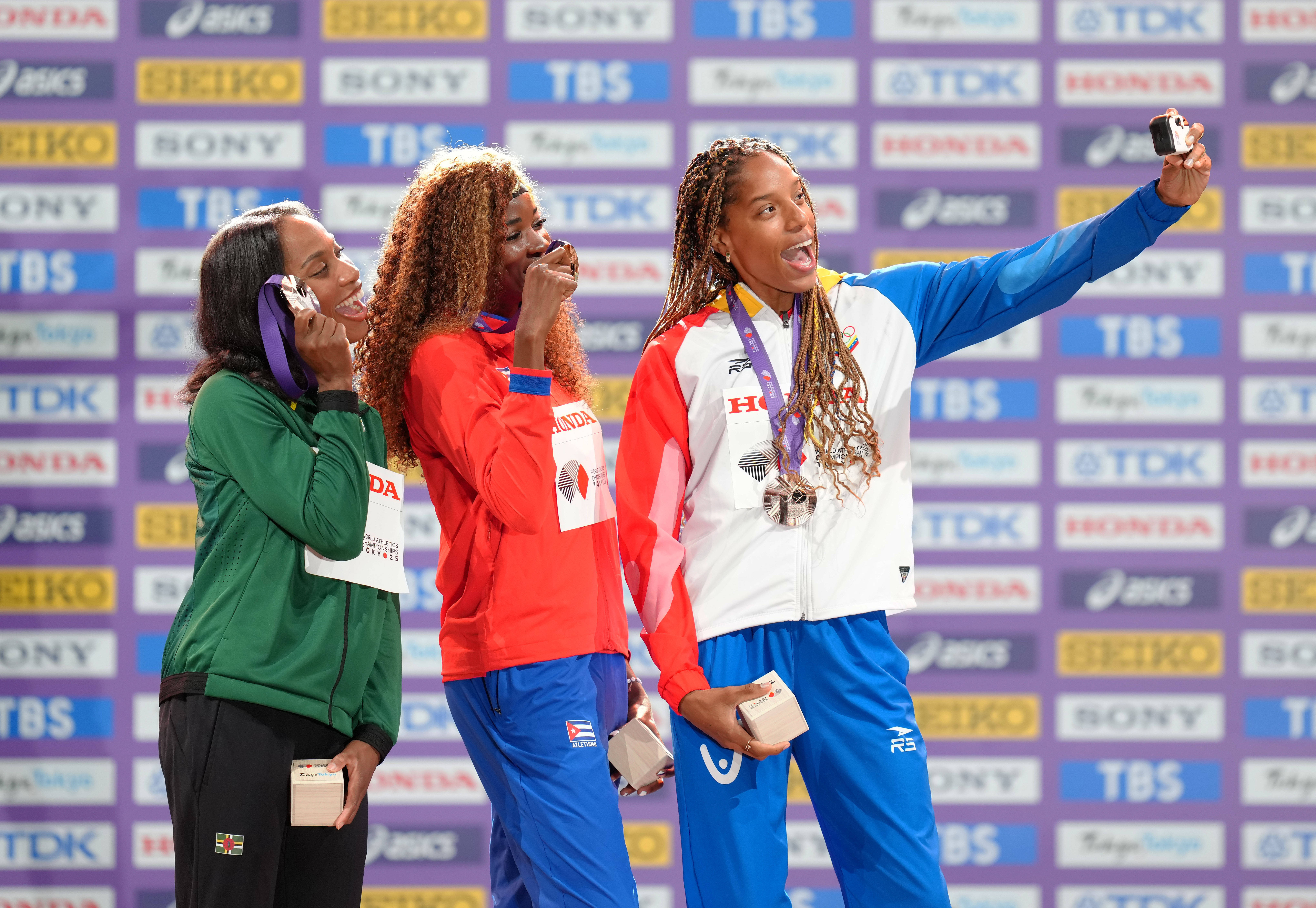 哥斯达黎加选手成为跳远冠军