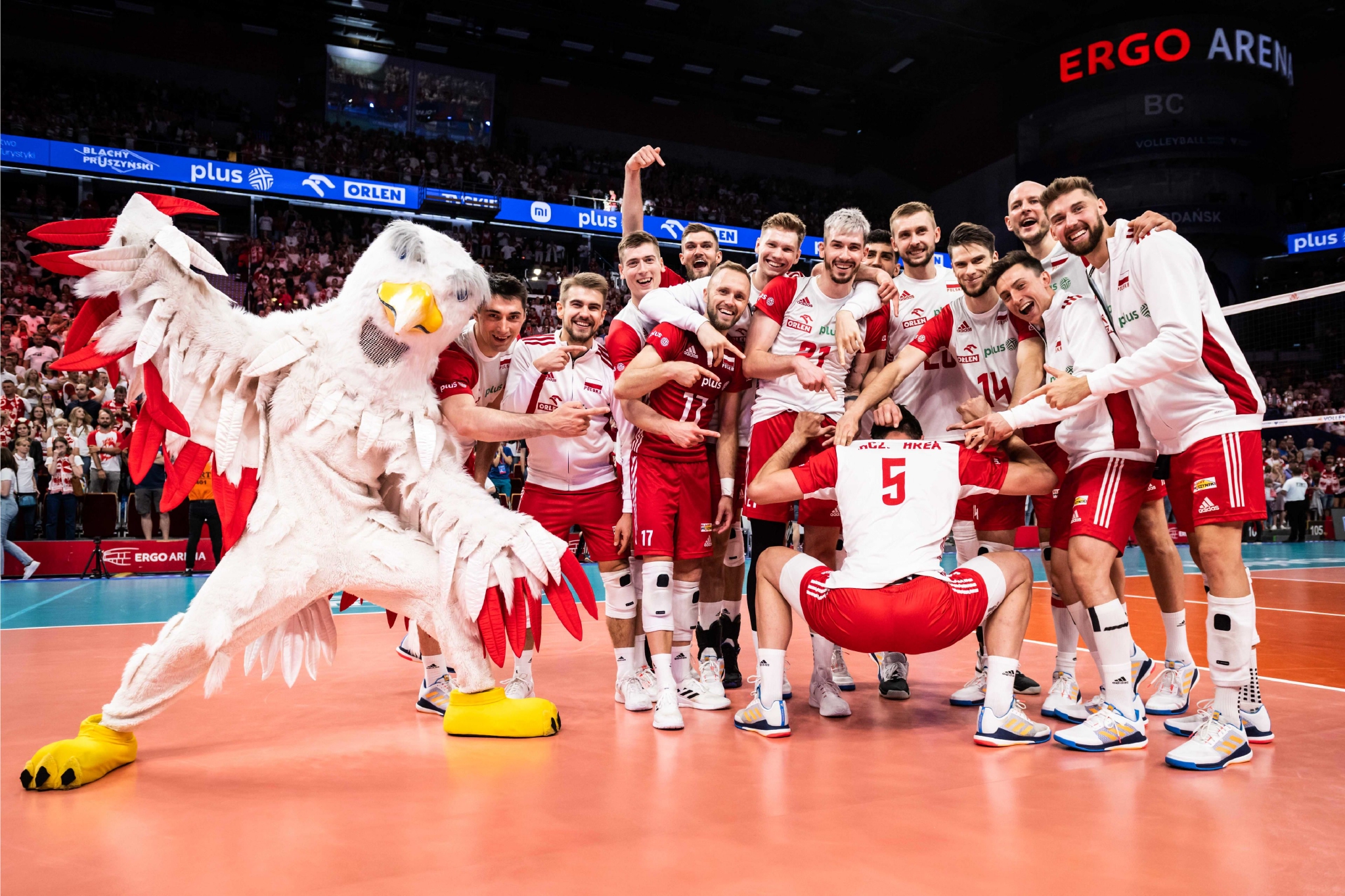 关于韩国队险胜波兰队，波尔惊艳四座的信息