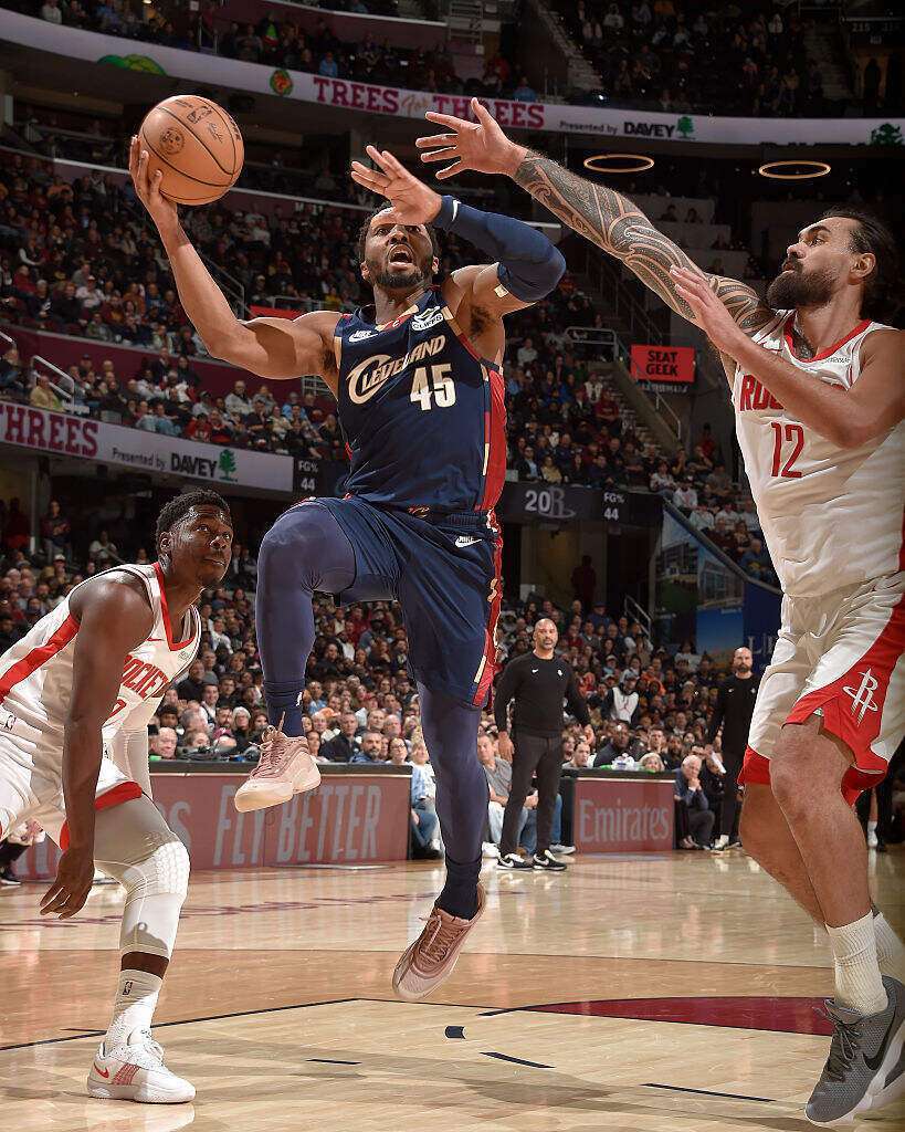 雷火电竞-掘金鏖战公牛，浓眉哥扛起全队