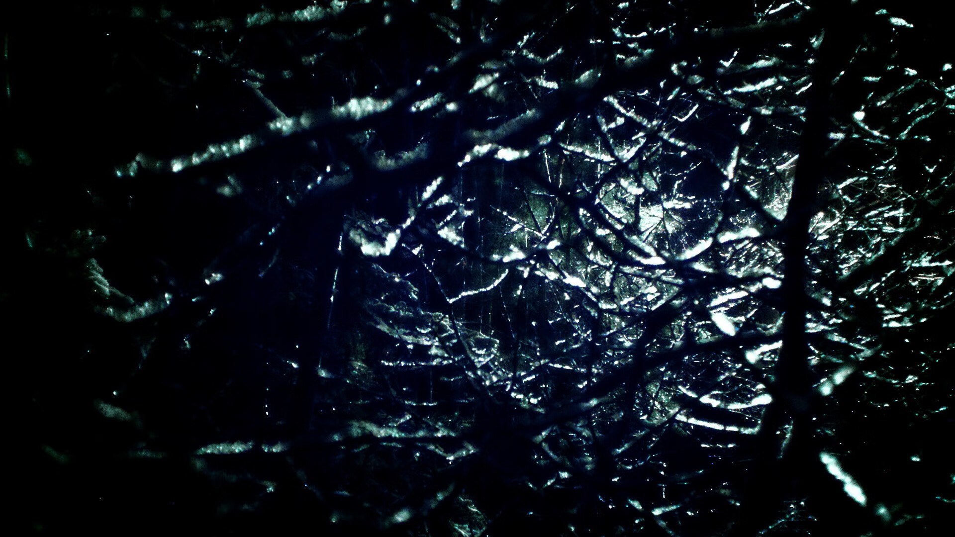 雷火电竞简介-两记重拳，库里神射拉开鸿沟，公牛铁蹄正面踏碎雄鹿，撼动东部版图