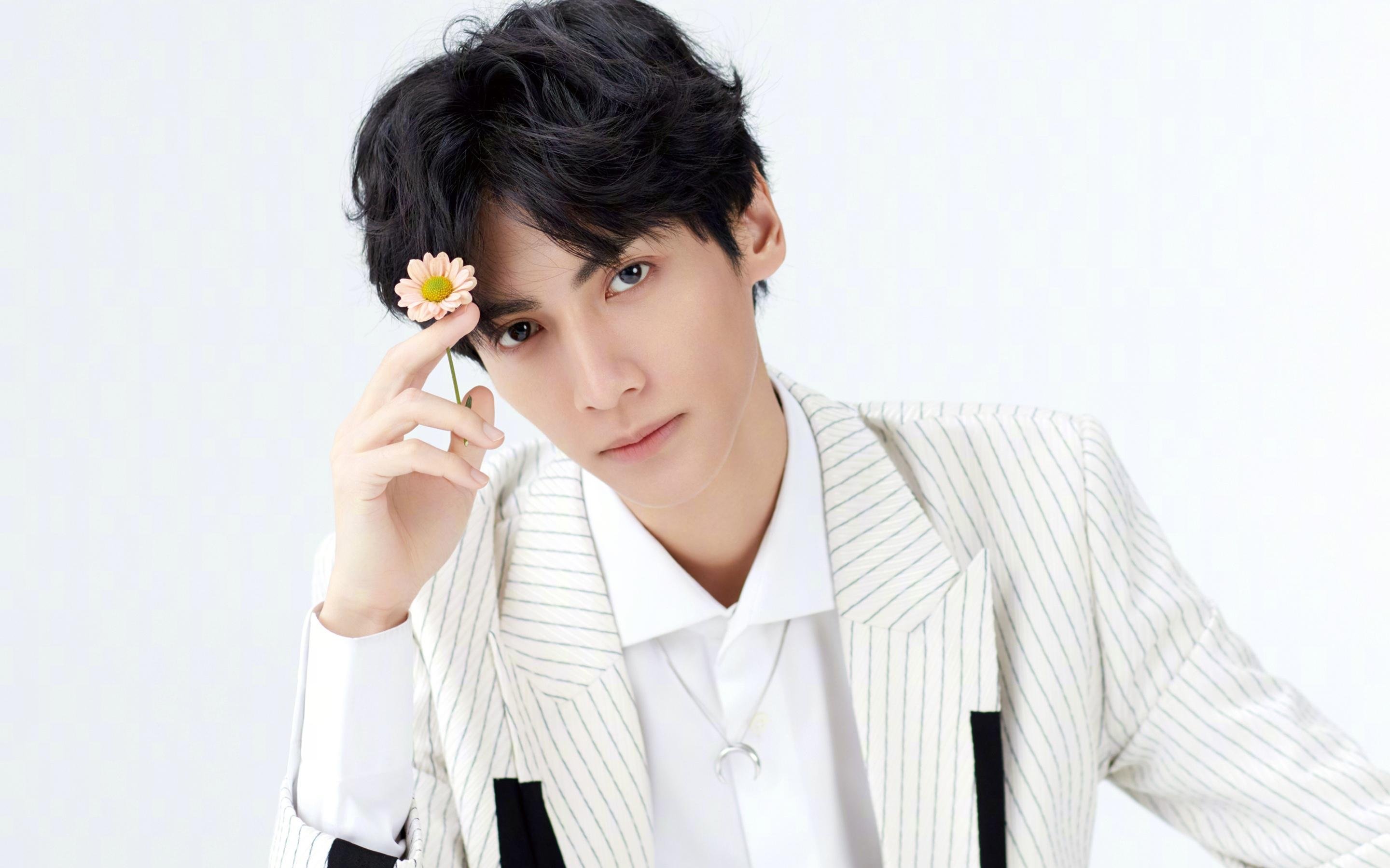 雷火电竞官网-维尼修斯独造三球+锁死边路 巴西三叉戟火力全开 友谊赛痛击尼斯