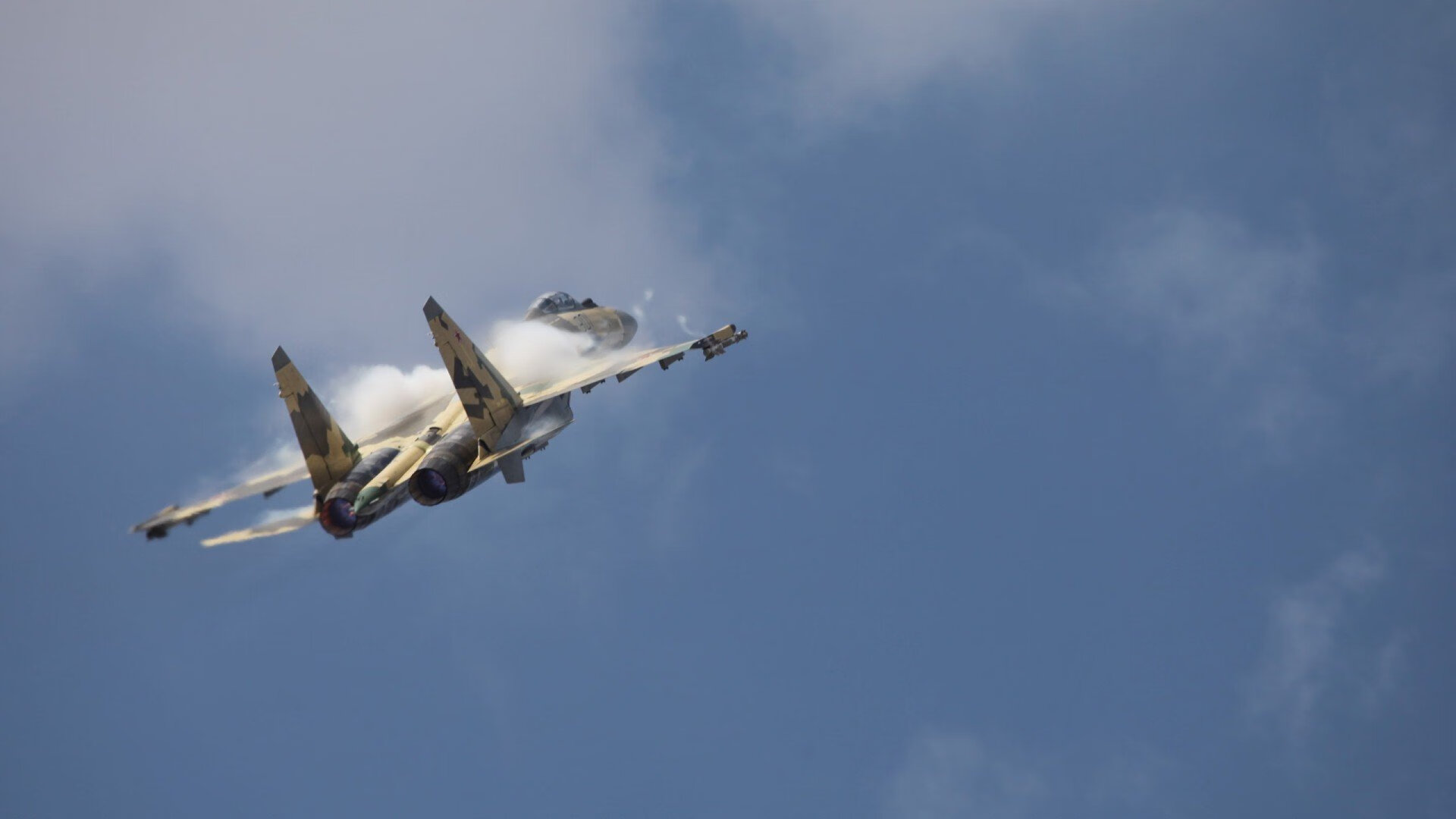 雷火电竞合作-战术手术刀与沉默操盘手，卡拉斯科如何以静制动，在安菲尔德上演反向征服