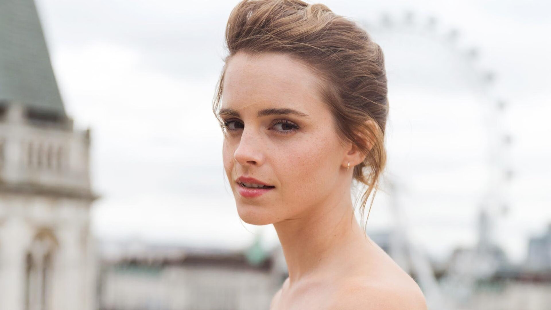 欧冠双子星座，德布劳内手术刀肢解防守，那不勒斯闪电战攻克丹麦堡垒